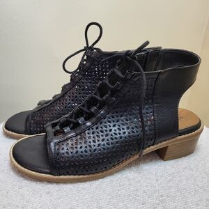 EuroSofft By Sofft Bliss Perforated Lace-up Sandals Size 8.5